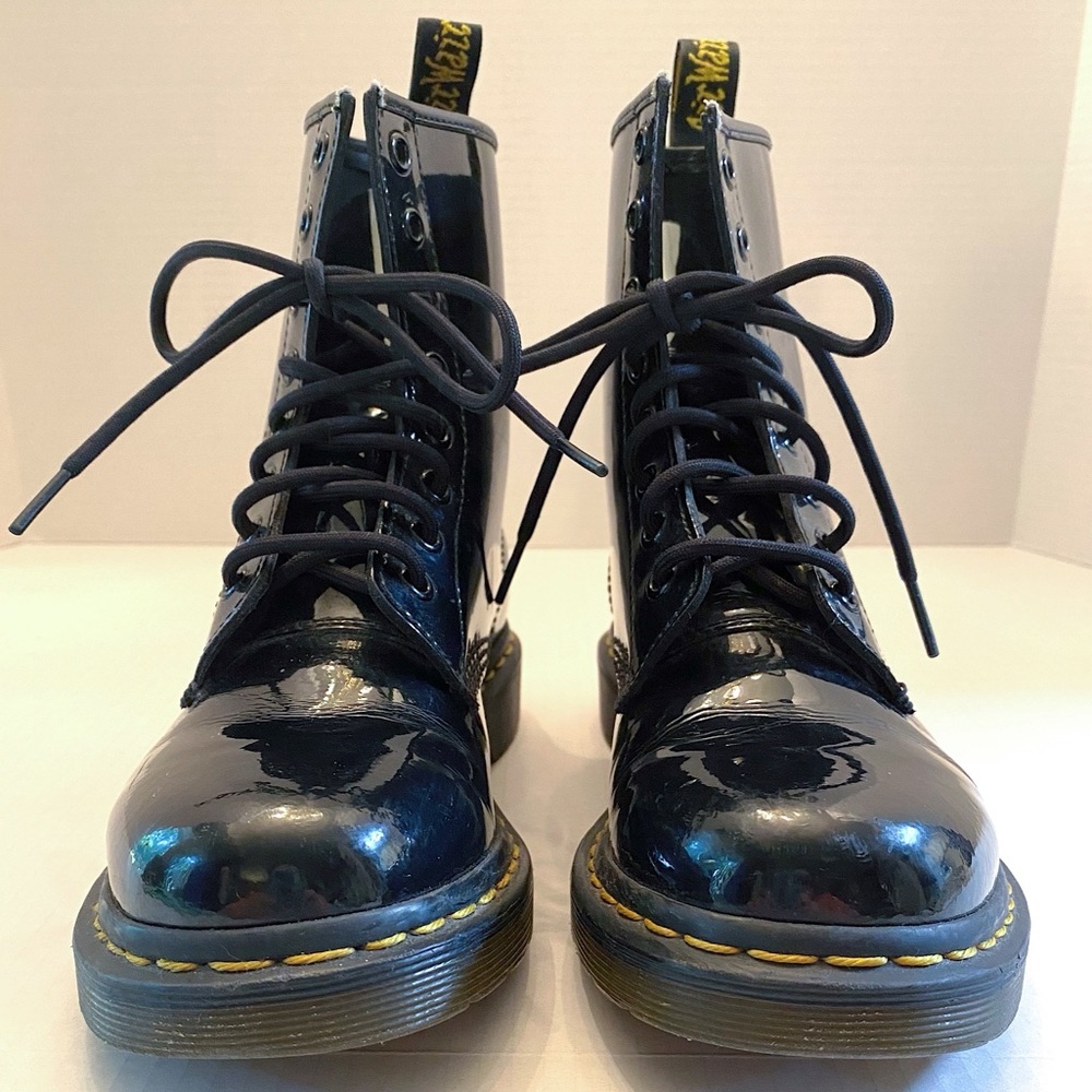Dr. Martens 1460 Patent Leather Lace Up Boots EUC - Picture 2 of 16